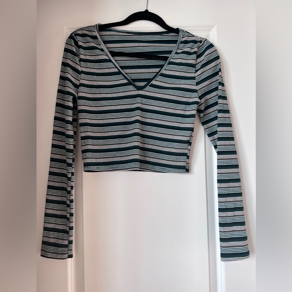 Long sleep Striped Crop top